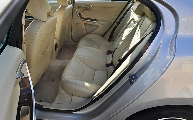 Volvo S60 cena 63000 przebieg: 138000, rok produkcji 2017 z Zamość małe 277